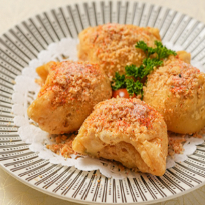 Deep-Fried Shrimp Dumplings 大漠風沙炸蝦餃