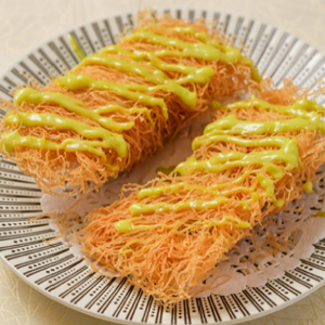 Deep-Fried Radish Cake with Wasabi Sauce 日式青芥茉千絲蘿蔔糕