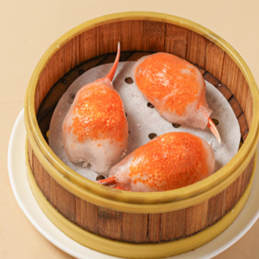 Steamed Crab Claws Dumplings with Gold Foil & Tobiko 金箔飛魚子蟹鉗餃