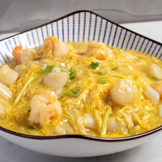 Rice Noodles with Prawns, Scallops, and Egg 滑蛋蝦球帶子炒河