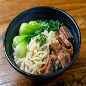 Braised Beef Noodle Soup 红烧牛腩面