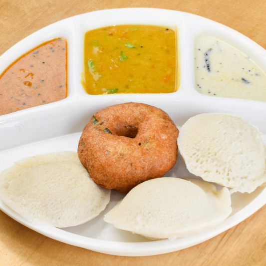 Idli Vada Combo (3+1)