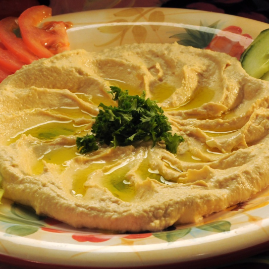 Hummus and Trimmings