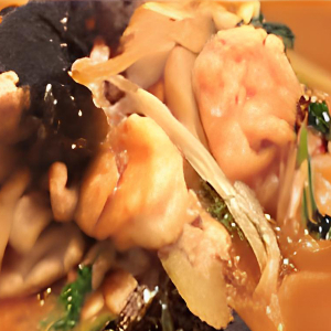 3. Hot Spicy Noodle Soup / 짬뽕