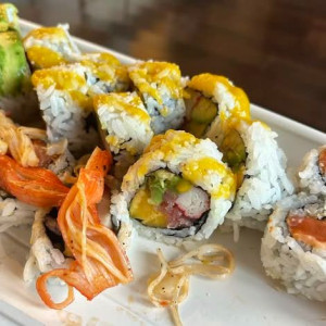 97. Mango Tango Roll (8 pcs)