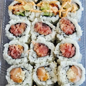 60. Spicy Maki Set