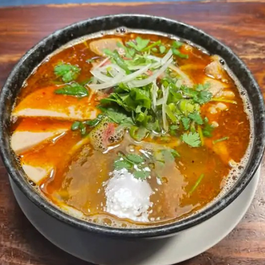 Bun Bo Hue / Hue-Region Spicy Beef Noodle Soup