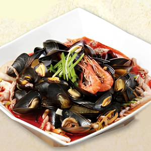 Spicy Mussel Soup 홍합 짬뽕탕