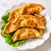 2. Crispy Gyoza with Pork (7 pcs) 炸饺子