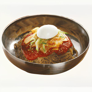 9. Spicy Cold Noodles / 비빔냉면