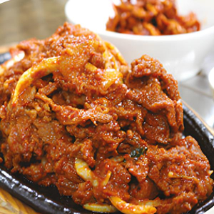 3. Spicy Bulgogi Beef / 매운 불고기
