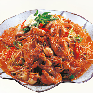 7. Seafood Pork Bone Braised / 해물 뼈찜