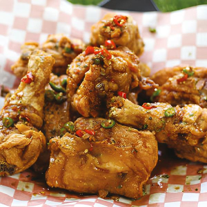 3. Soy Garlic Chicken / 간장 마늘 치킨