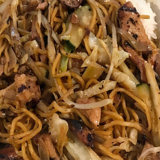 28. Chicken Yakisoba