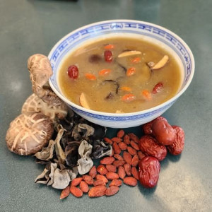 Chicken & Ginseng Broth