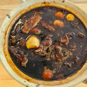 Ginger Balsamic Pork Knuckle Tonic