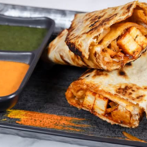 Schezwan Paneer Frankie