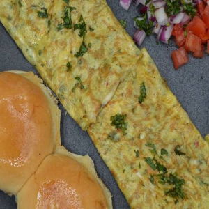 Green Cheese Omlet