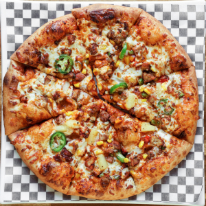 Trippy Hippie Pizza (Jerk Chicken & Pineapple)