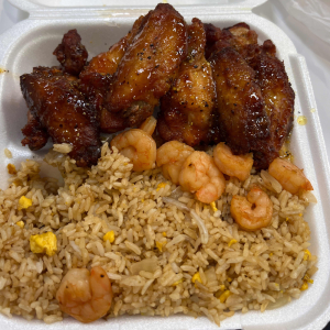 10 Piece Rice and Wings Combo