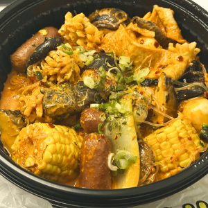 Self Ros&eacute; Mala Xiang Guo 粉紅醬麻辣香鍋 