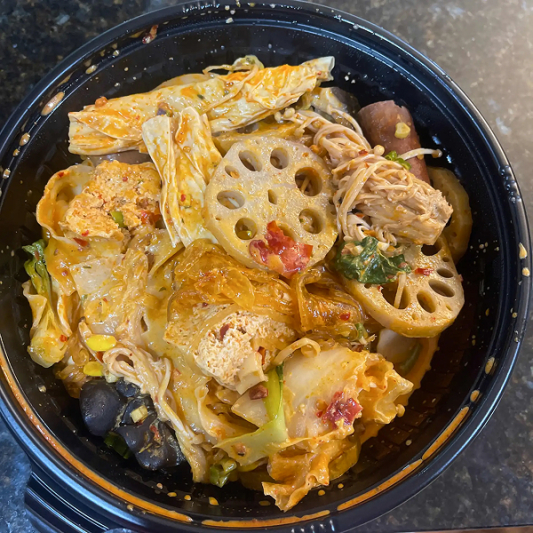 Ros&eacute; Mala Xiang Guo 粉紅醬麻辣香鍋