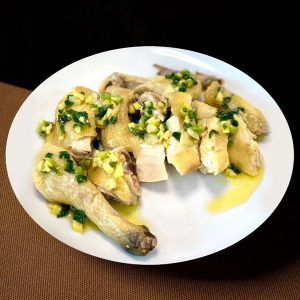 Scallion Oil Chicken 葱油淋鸡