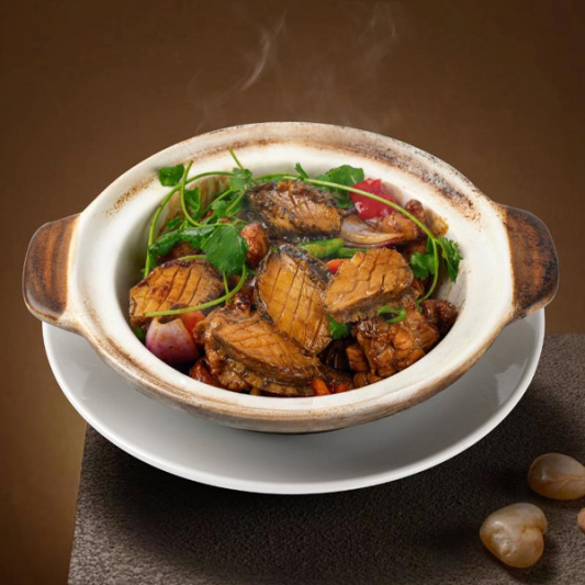 Chicken with Abalone in Casserole 鲍鱼鸡煲
