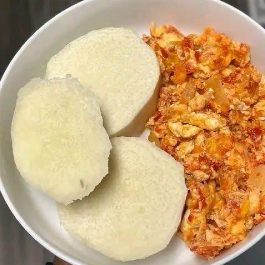 Boiled Yam and Egg Sauce