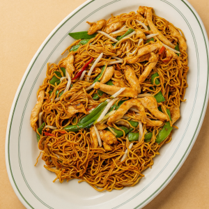 41. Chow mein au poulet