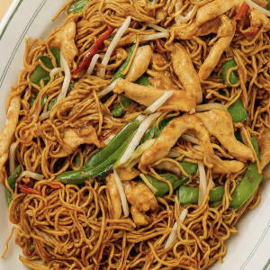 41. Chow mein au poulet