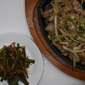 Chives with Pork Belly / 부추삼겹