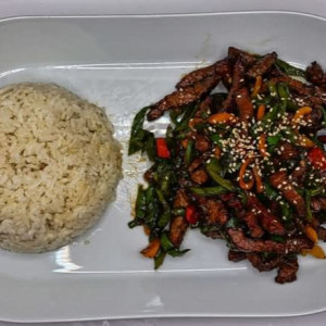 Spicy Chili Beef Stir-Fry / 고추소고기 볶음