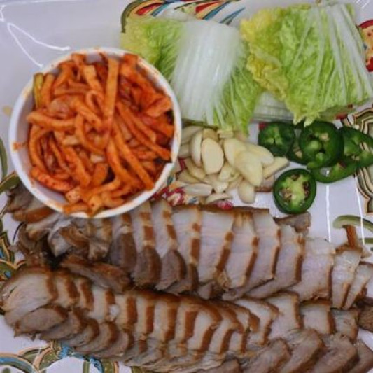 Braised Pork Belly / 보쌈