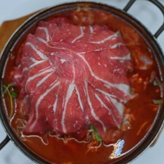Sliced Beef Ribs in Stew /물갈비