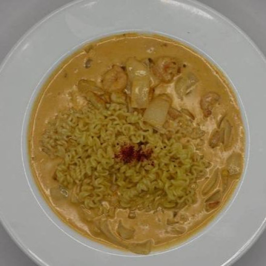 Hamburger Steak with Cream Sauce Ramen / 투움바