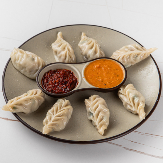 Steamed Paneer Momos (8 pcs)