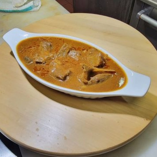 Mutton Curry (Bone-In)