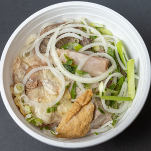 B6. Spicy Beef and Pork with Vermicelli Noodle Soup