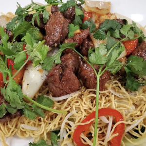 Steak Cubes Chow Mein