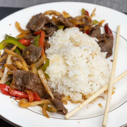 C15. Lemongrass Beef with Rice