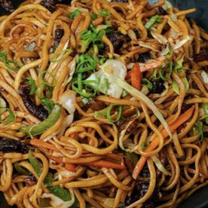 Vegetarian Chow Mein