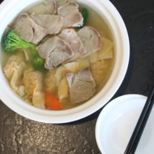 BBQ Wonton Soup 叉烧云吞汤