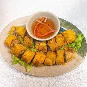 1. Spring Roll / Ch&agrave; Gi&ograve; / 炸春卷