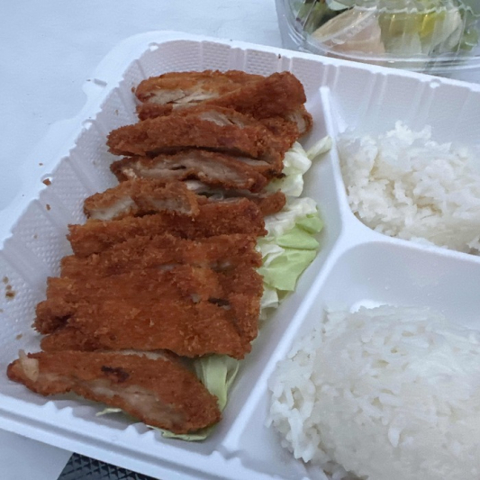 Chicken Katsu Dinner Entr&eacute;e