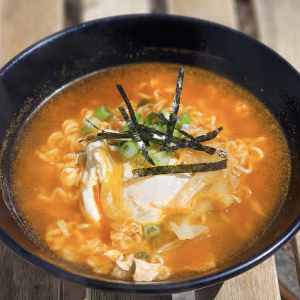 Ramen + Vegetable Kimbob + Drink