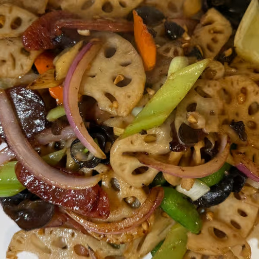 35. Stir-Fried Lotus 蓮藕小炒