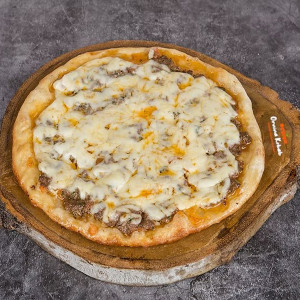 Beef & Cheese Man&rsquo;ousha (1 pc)