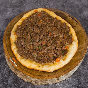 Beef Lahmajun Man&rsquo;ousha (1 pc)