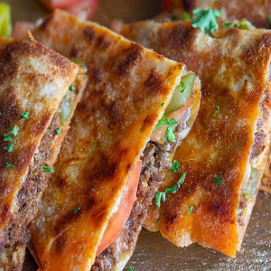 Sujuk (Seasoned and Aged Ground Beef)